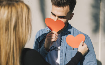 Les Clés pour une Première Rencontre Réussie : Conseils pour Célibataires